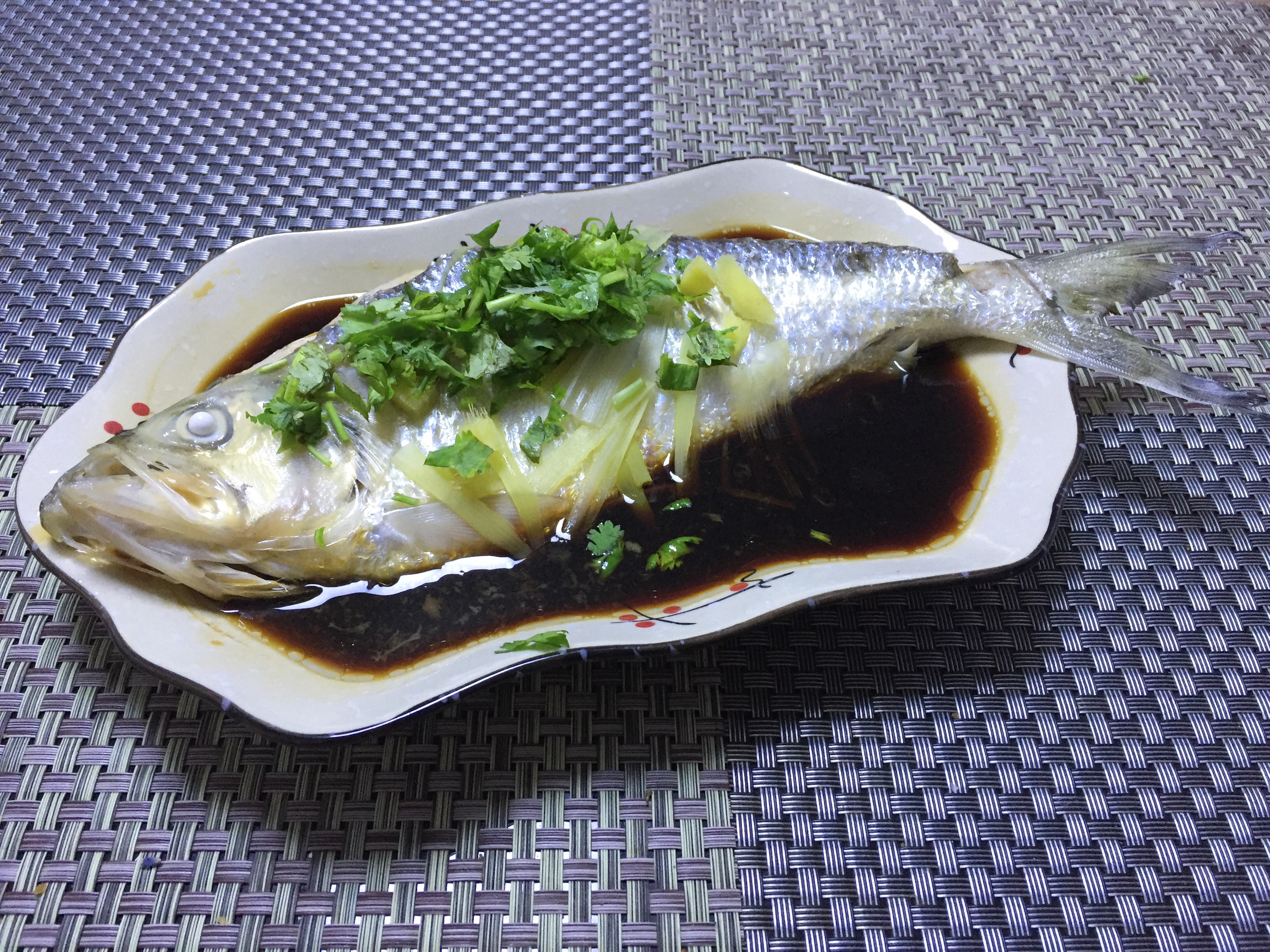 鲜美至极的清蒸江鲜鲥鱼的做法