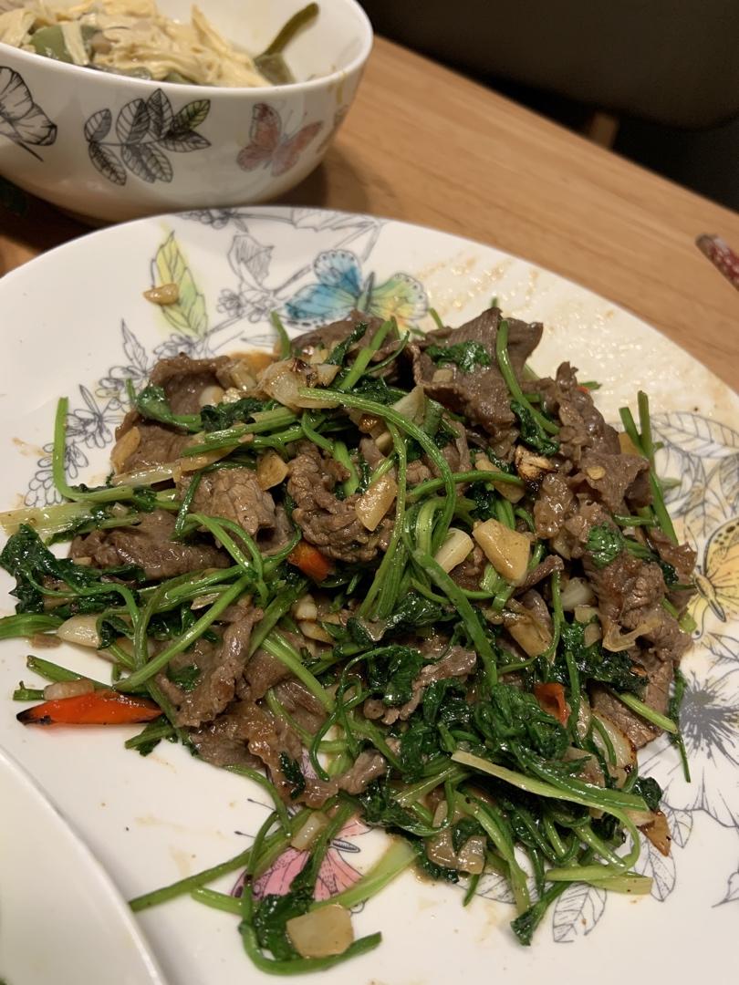 香菜牛肉