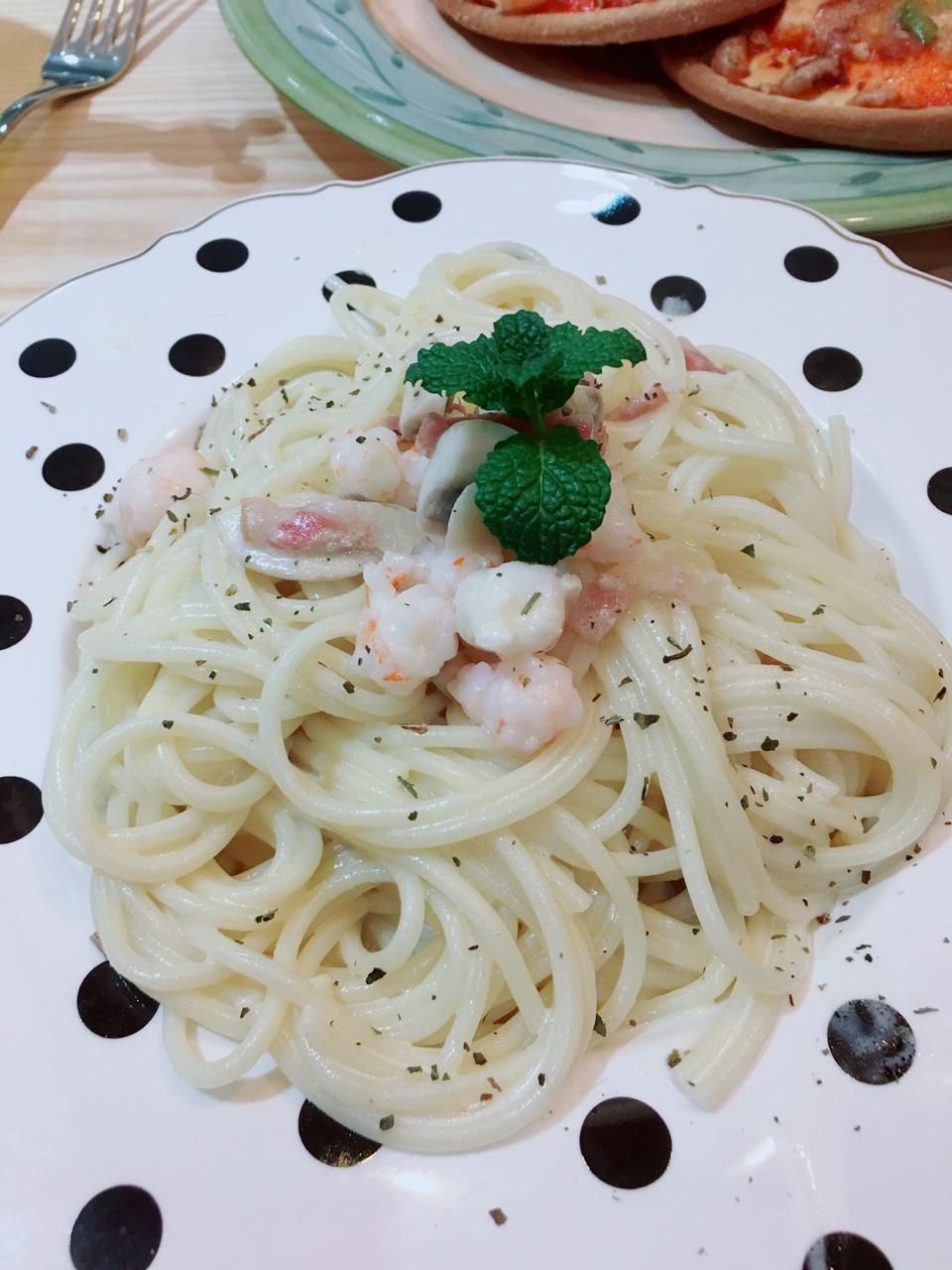 白蘑菇奶油培根意面