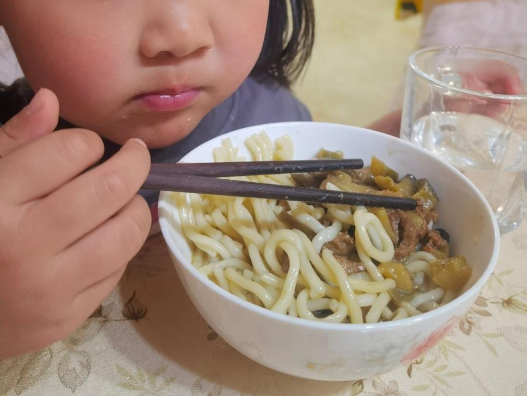 茄丁肉酱打卤面
