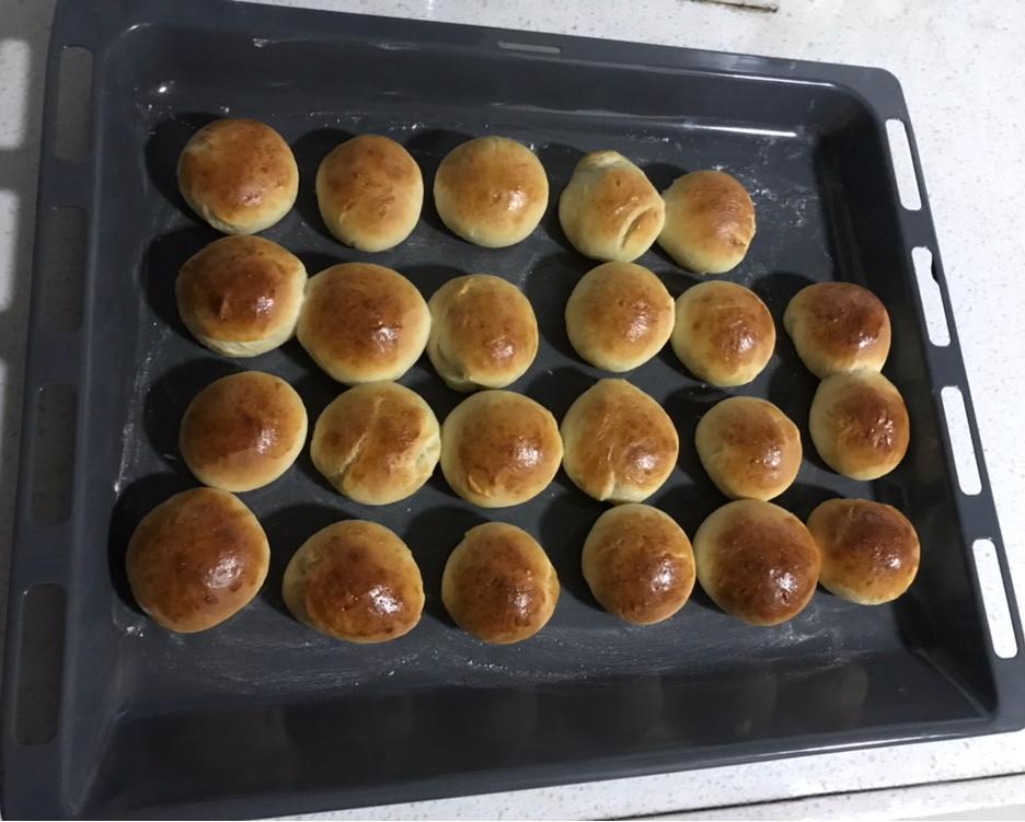 普通面粉做的柔软小餐包