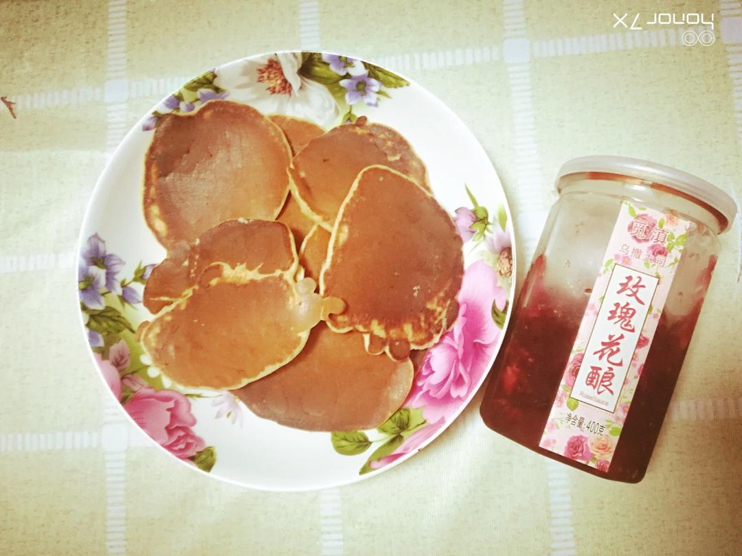 【减脂早餐】无油香蕉松饼（超简单）