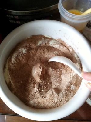 杜坎减肥改良版-巧克力抹茶青汁蒸蛋糕(无油无糖无淀粉增肌减脂)的做法 步骤3