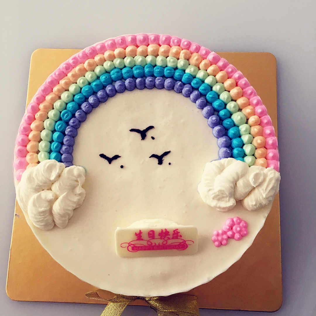 彩虹酸奶慕斯蛋糕