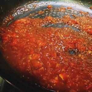 茄汁干烧大明虾的做法 步骤4