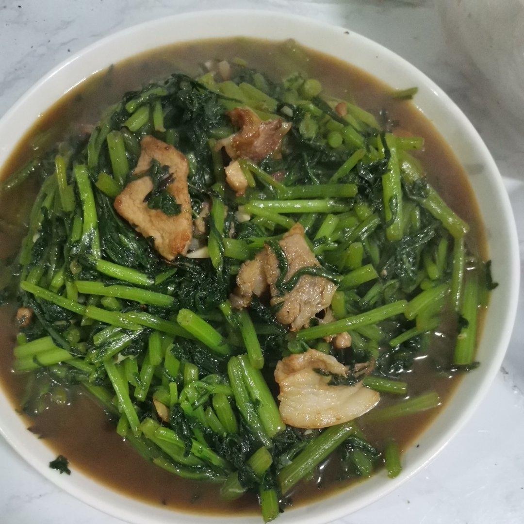 茼蒿炒肉
