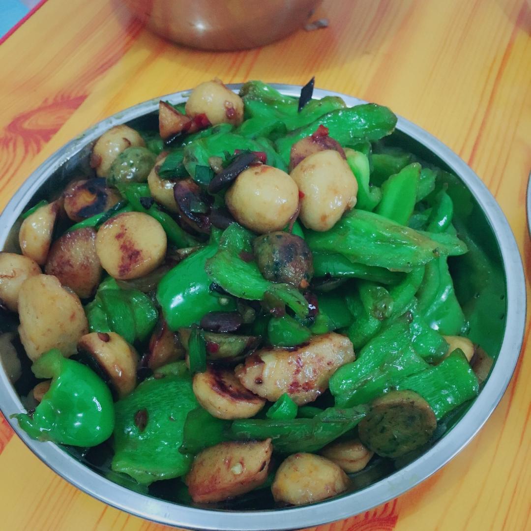 鱼丸炒青椒
