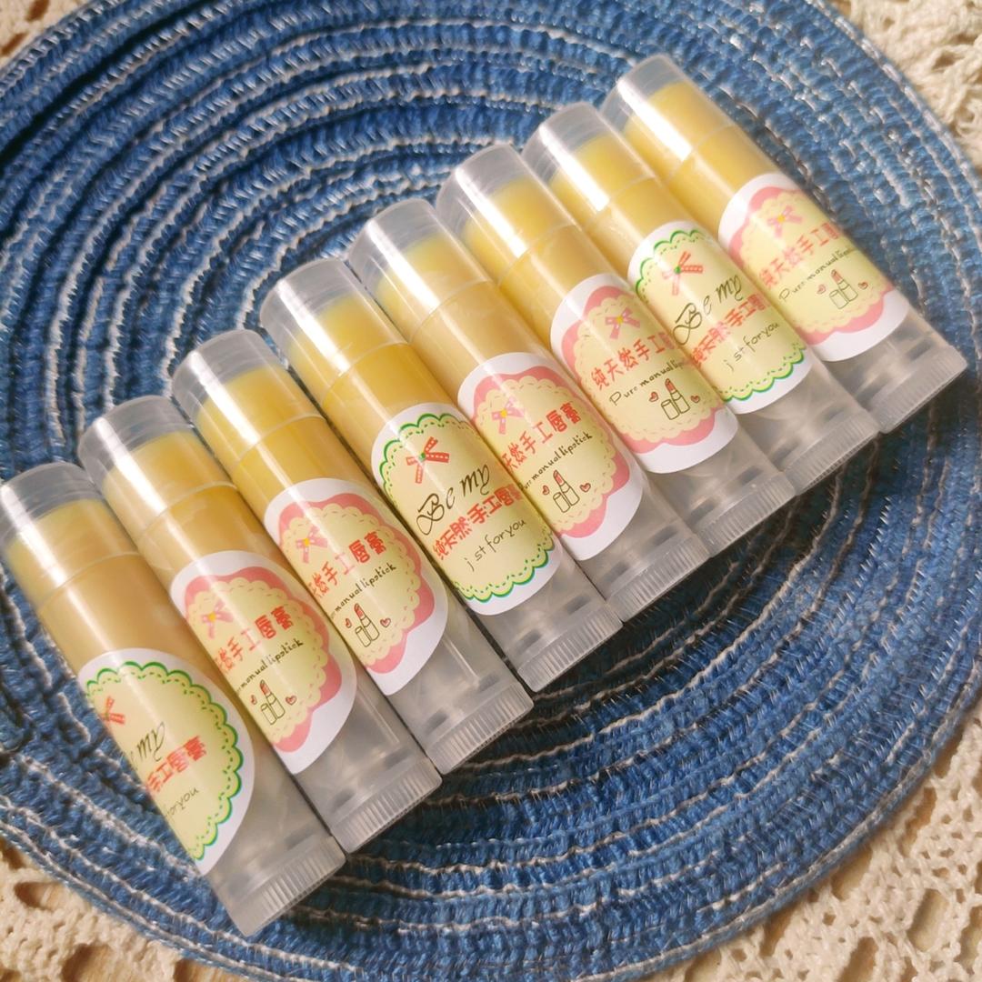 秋冬必备~山茶油润唇膏