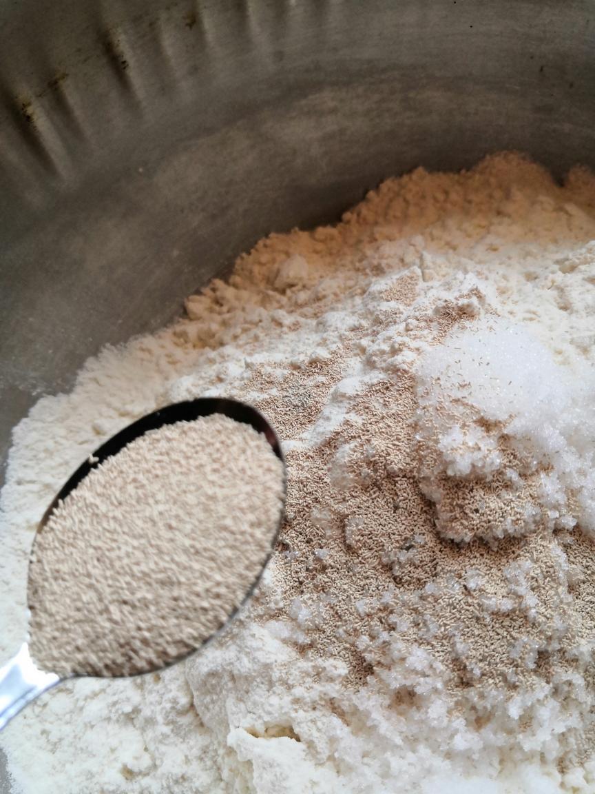 纯奶手撕吐司的做法 步骤1