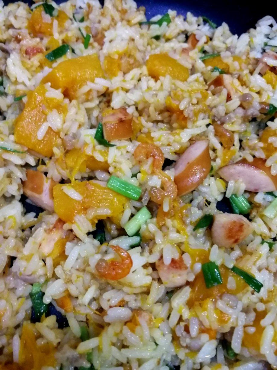 美味到不行的南瓜饭
