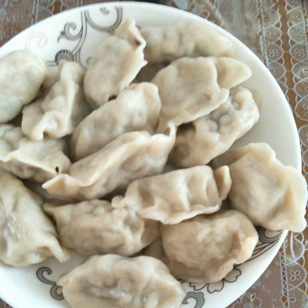 香菇肉馅饺子