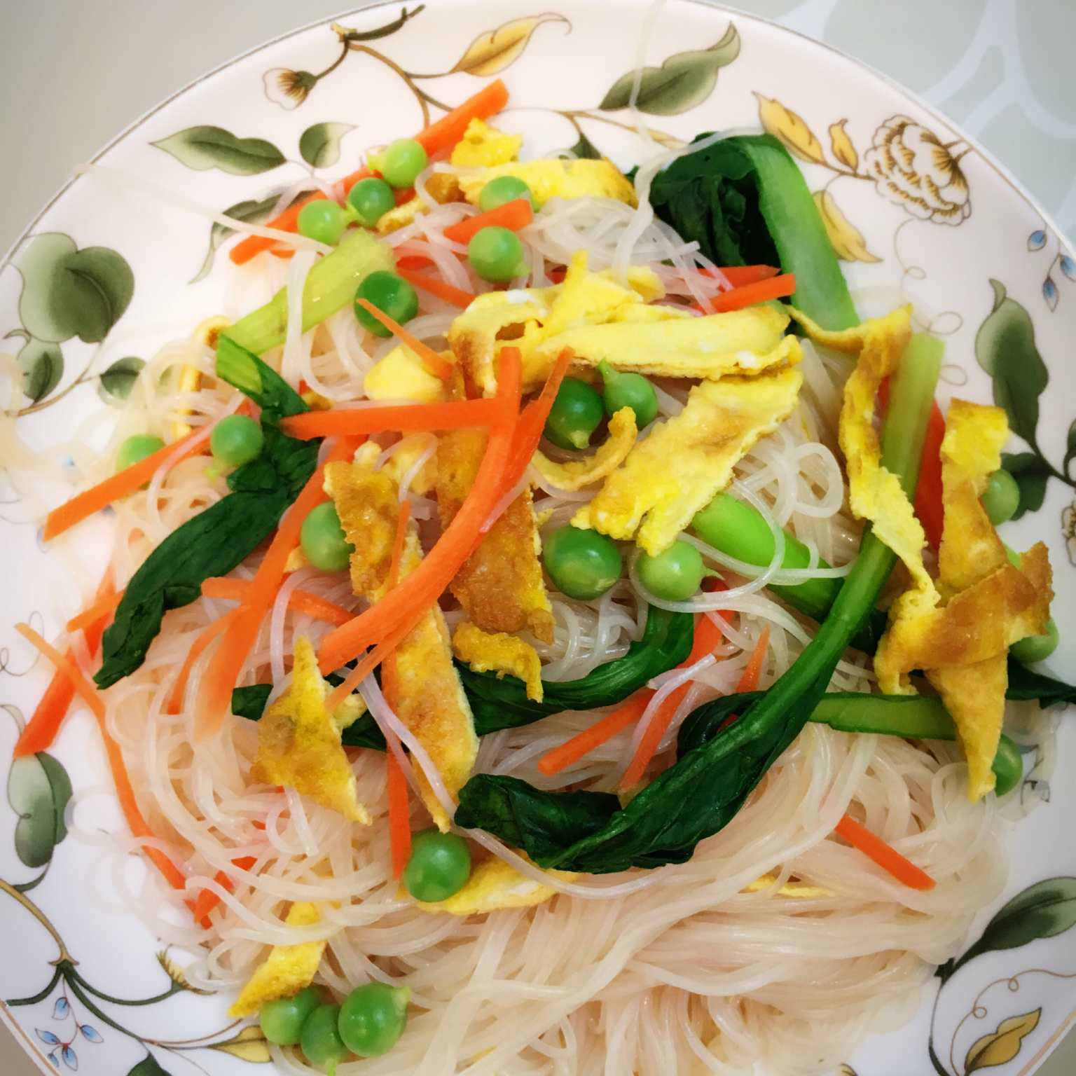 阿珂的麻麻做的凉拌龙口粉丝