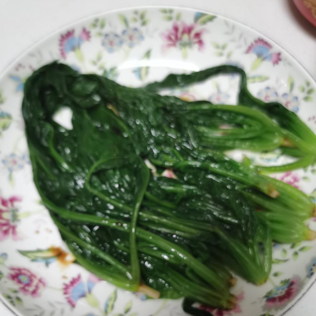 凉拌菠菜(家传秘方)