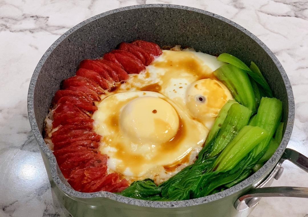 香肠煲仔饭