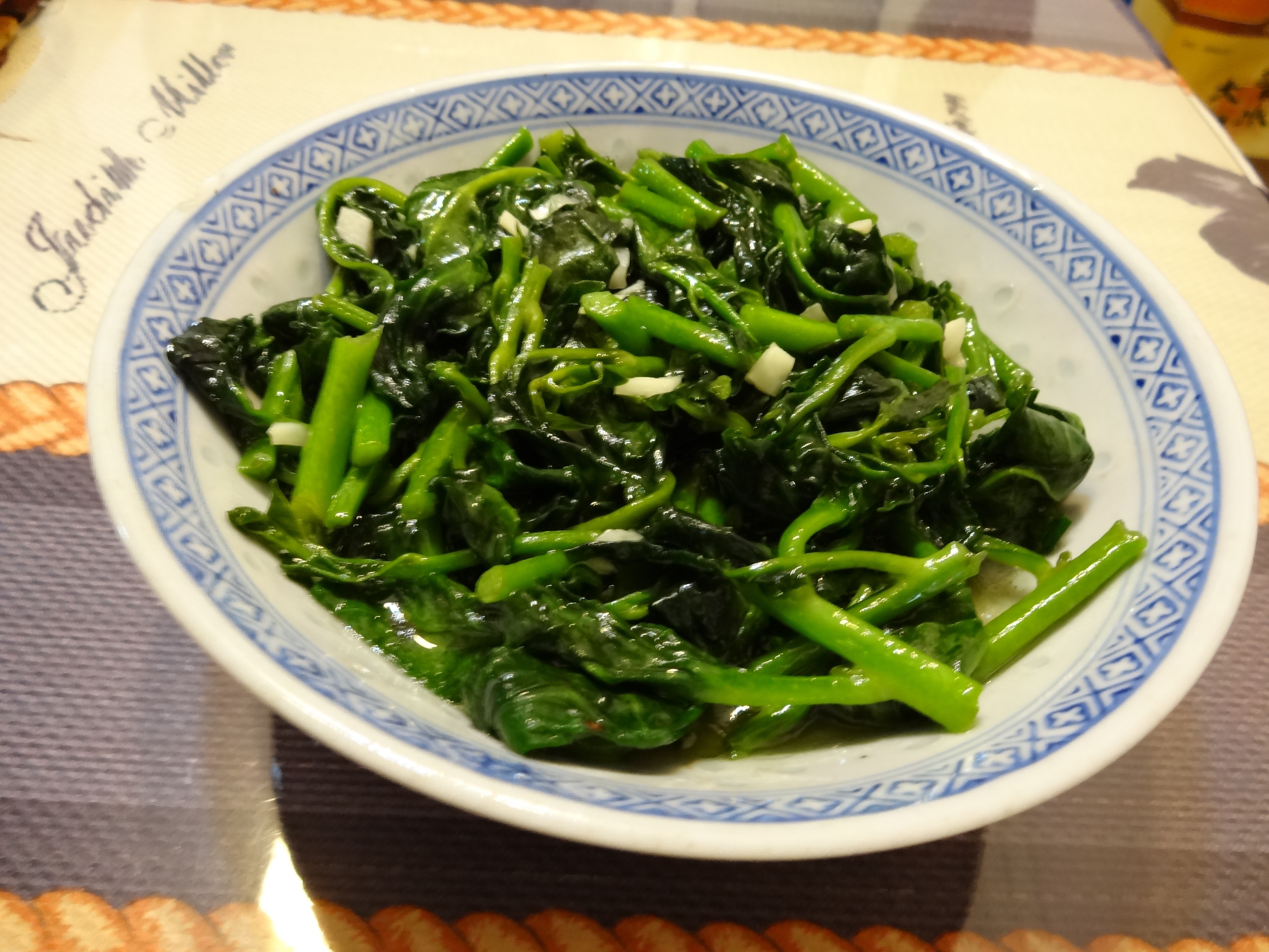 蒜香木耳菜