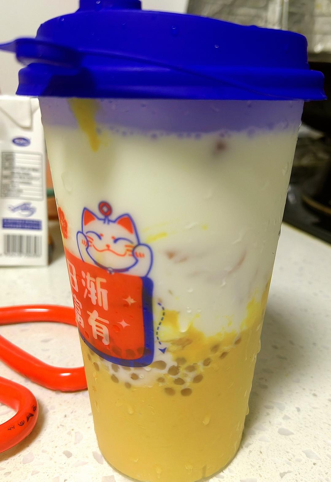 港式甜品——杨枝甘露(芒果西米露)附芒果花切法