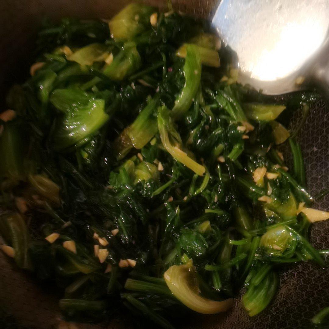 凉拌菠菜(家传秘方)