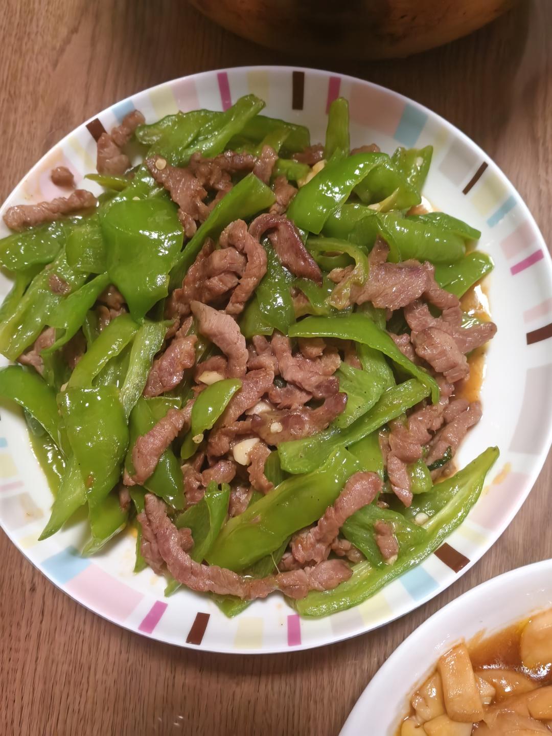 家常青椒炒牛肉🥩