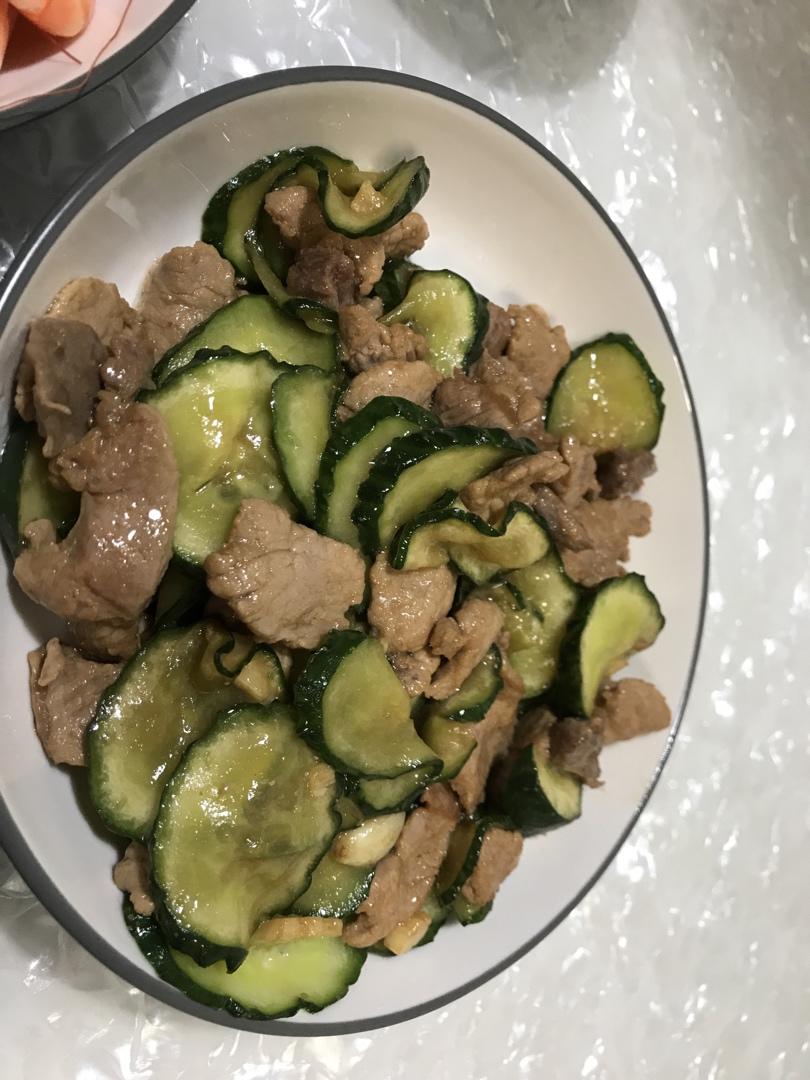 脆黄瓜炒肉