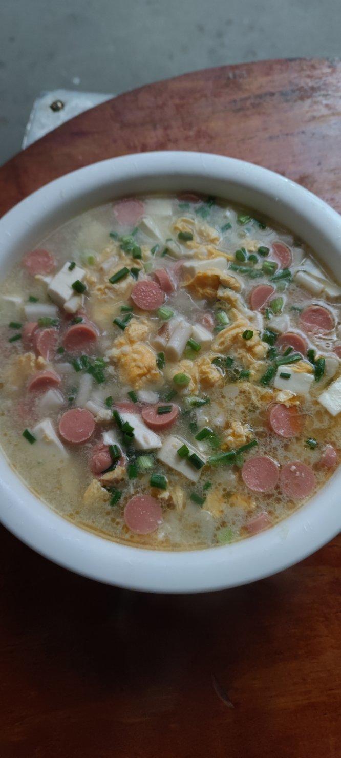 一滴都不想剩的菌菇汤，鲜美可口喝不厌