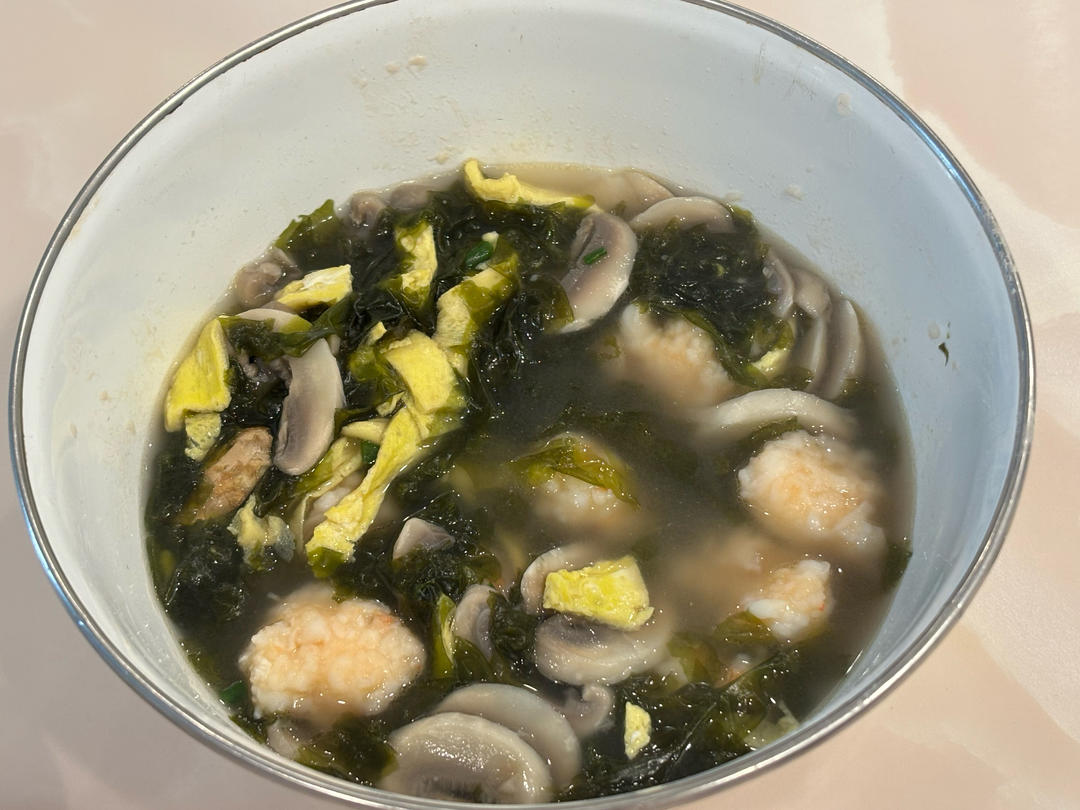自制Q弹鲜美紫菜虾滑汤‼️低脂好喝