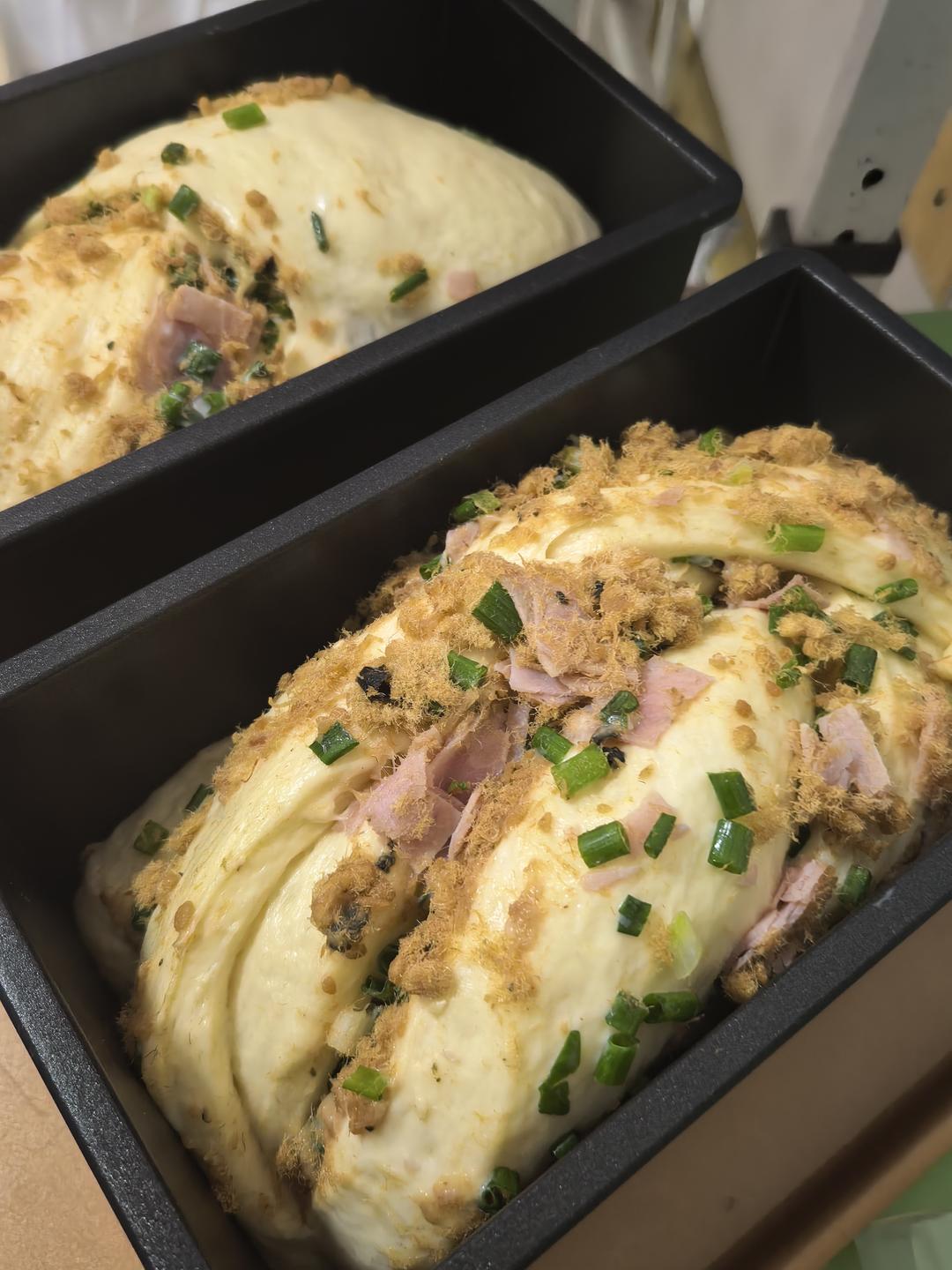 香葱肉松吐司/250克水立方