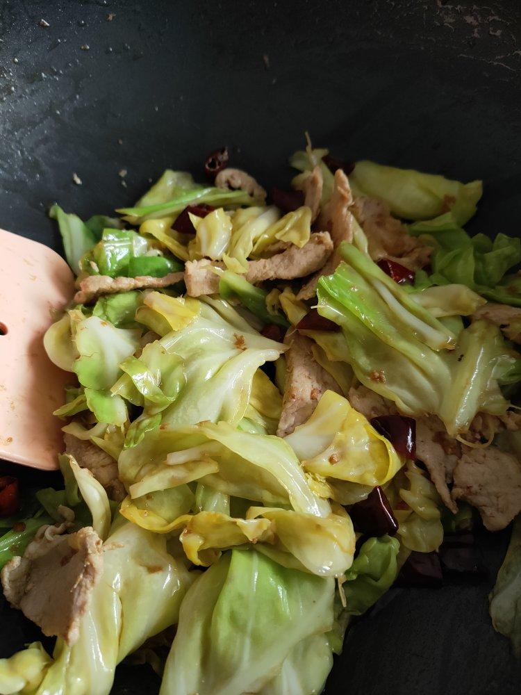 家常炝炒圆白菜