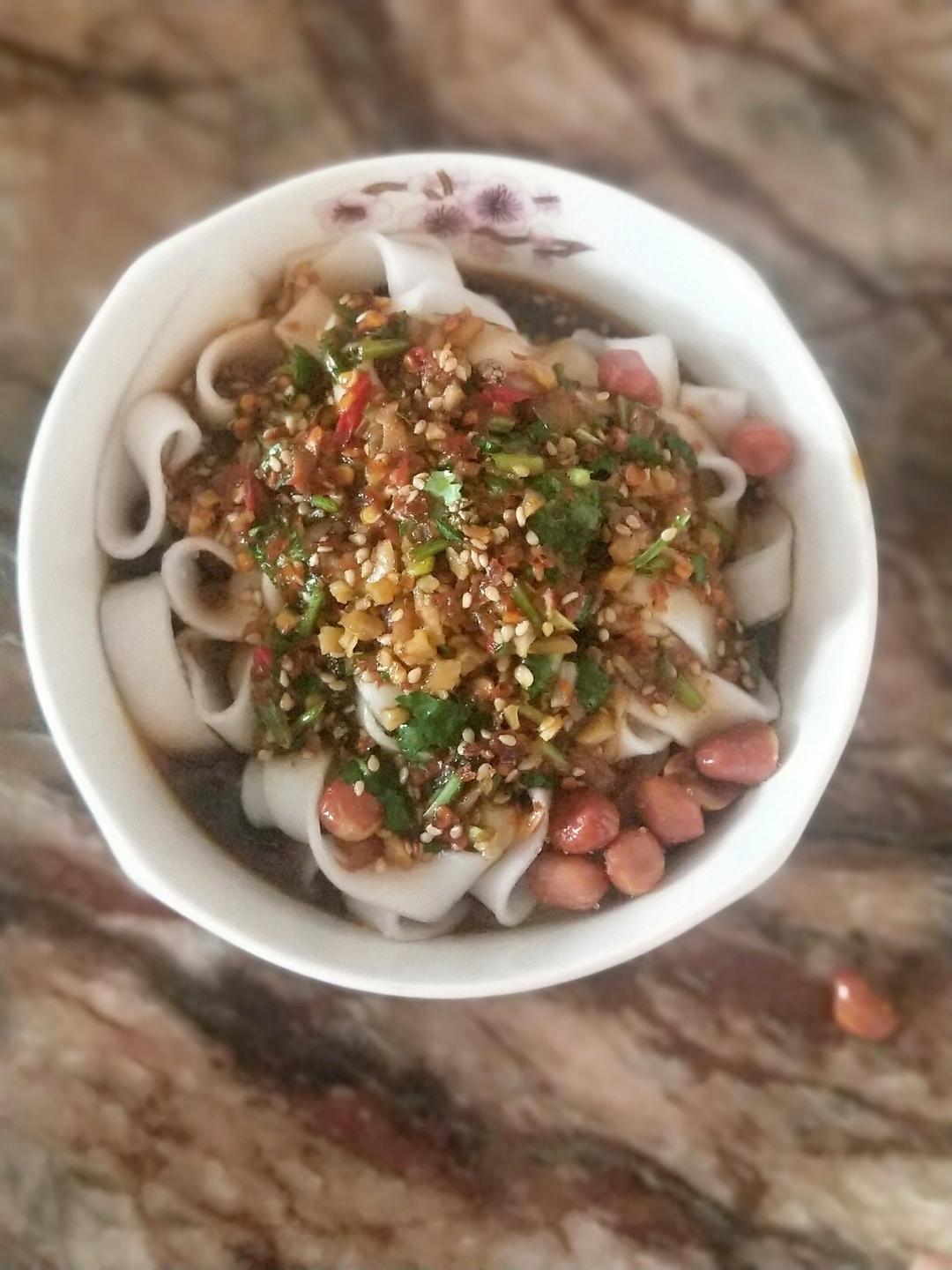 凉拌酸辣土豆粉