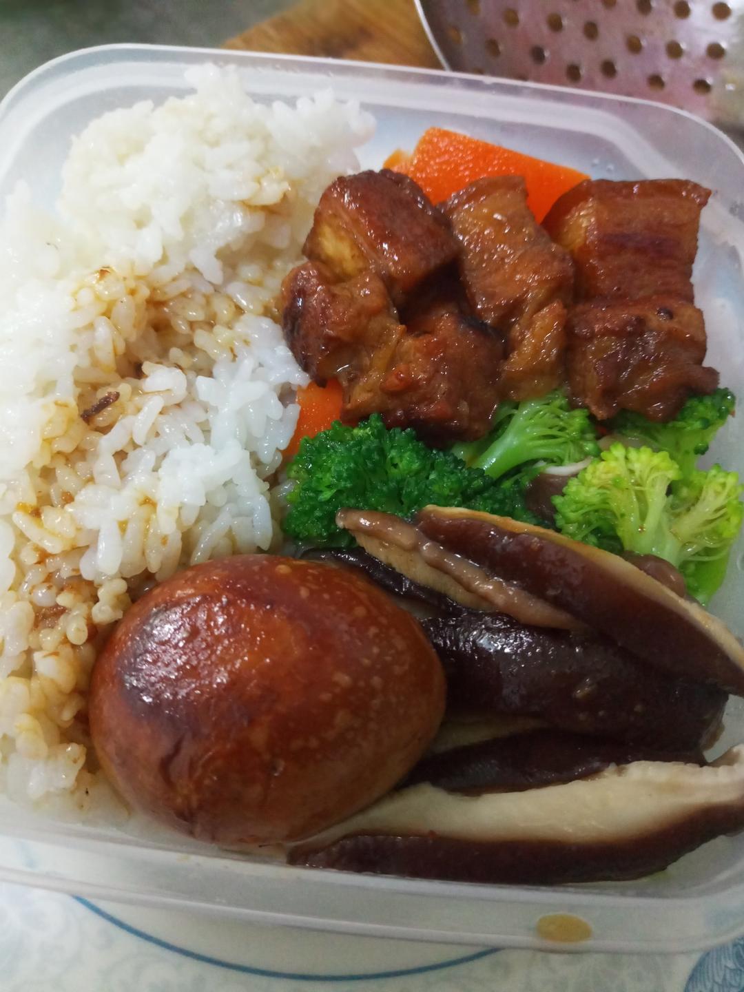 不焯水不放油的家常红烧肉