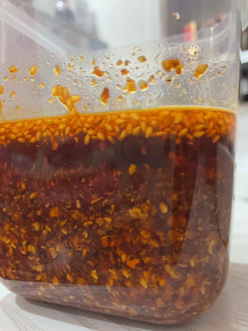 “家常改良简易版”油泼辣子！刚泼完满屋那个香啊