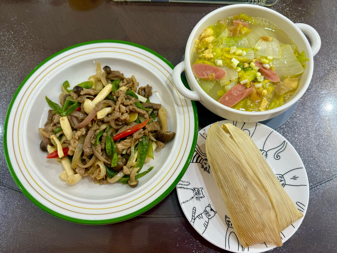 家常小炒‼️海鲜菇炒肉丝💯