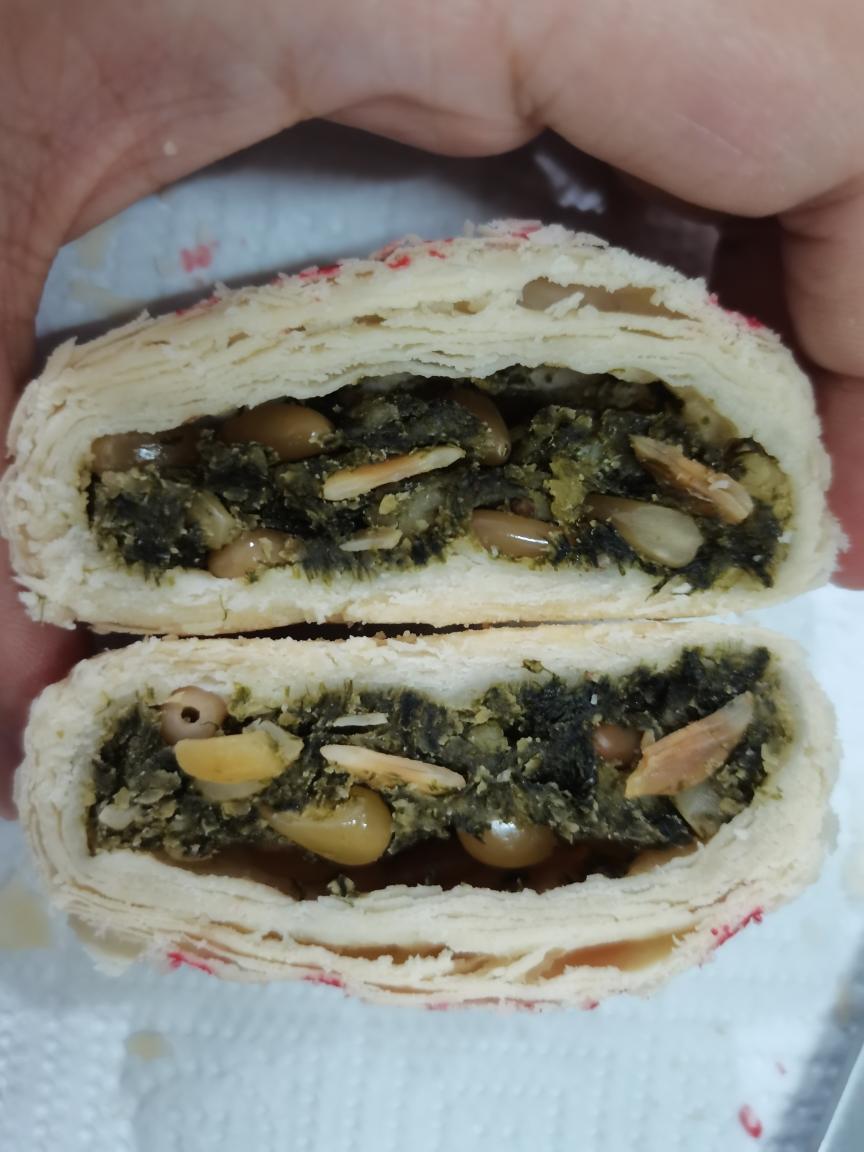 苔条松子仁月饼
