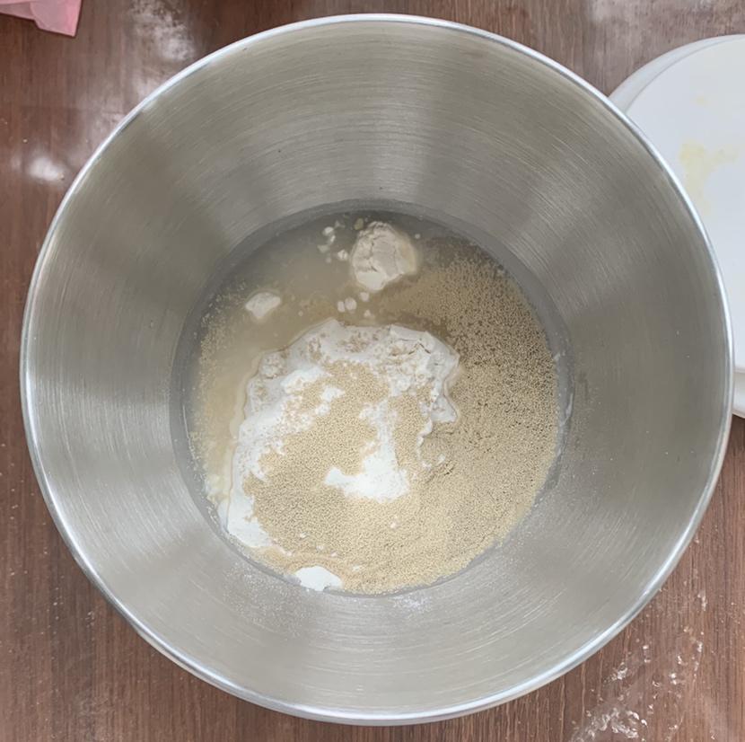 纯奶手撕吐司的做法 步骤1