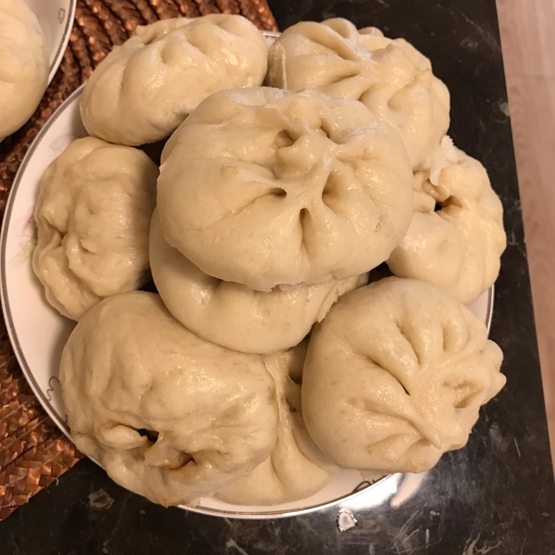 洋葱酱肉丁包子