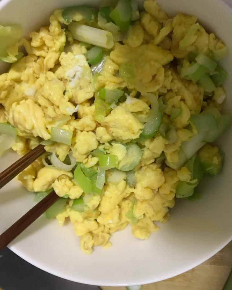 葱炒鸡蛋