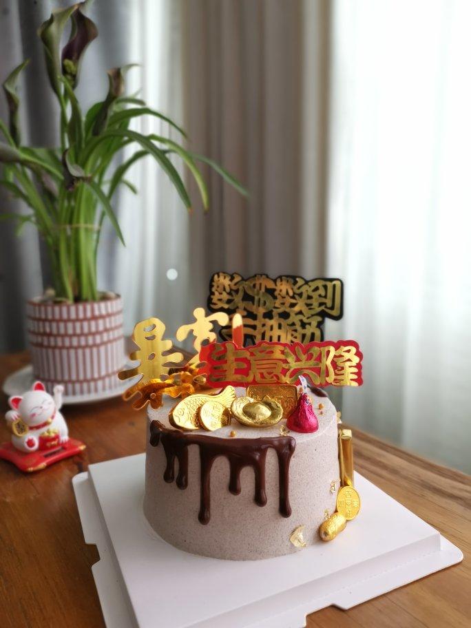 磕蛋糕的日子里……