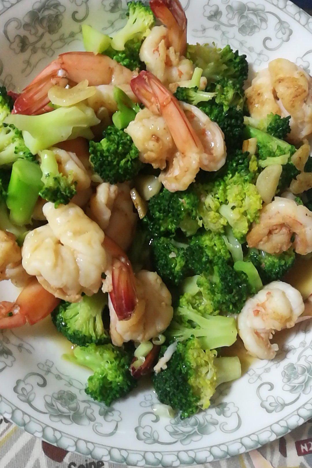 苏品言做的西兰花炒虾仁