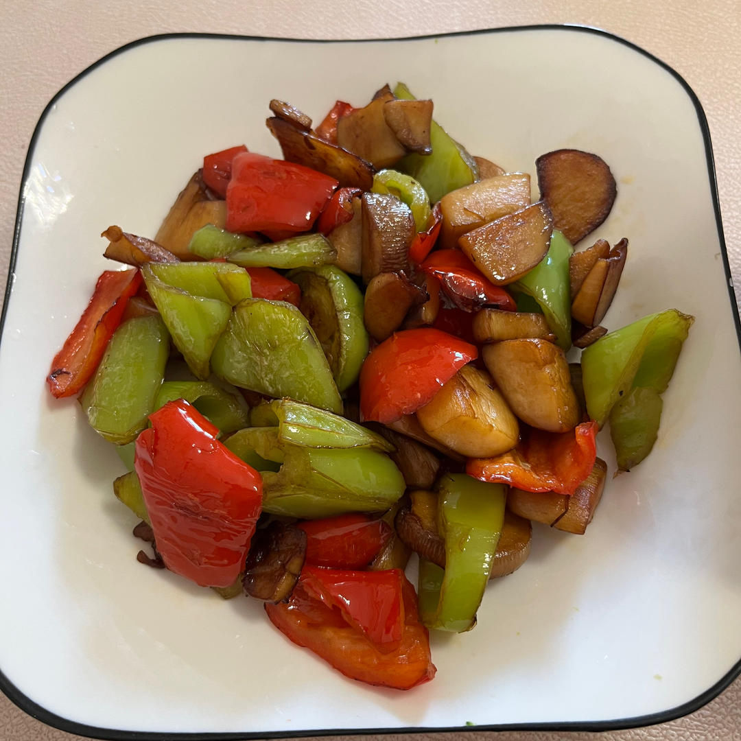 杏鲍菇炒青红椒