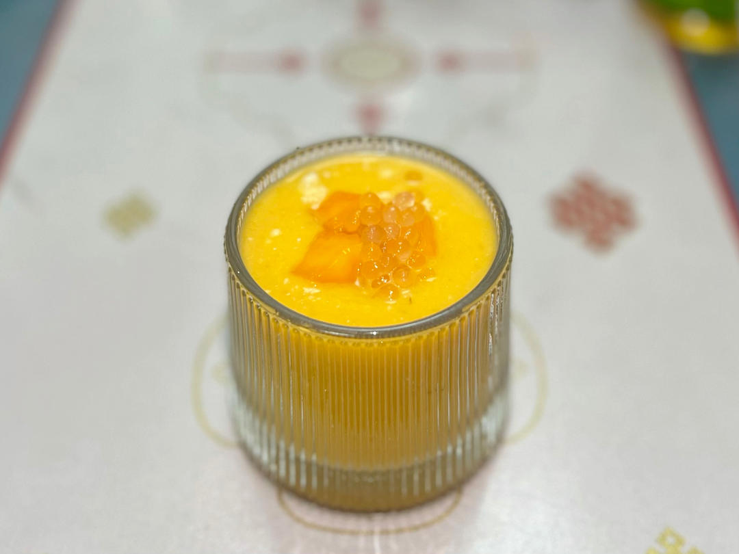港式甜品——杨枝甘露(芒果西米露)附芒果花切法