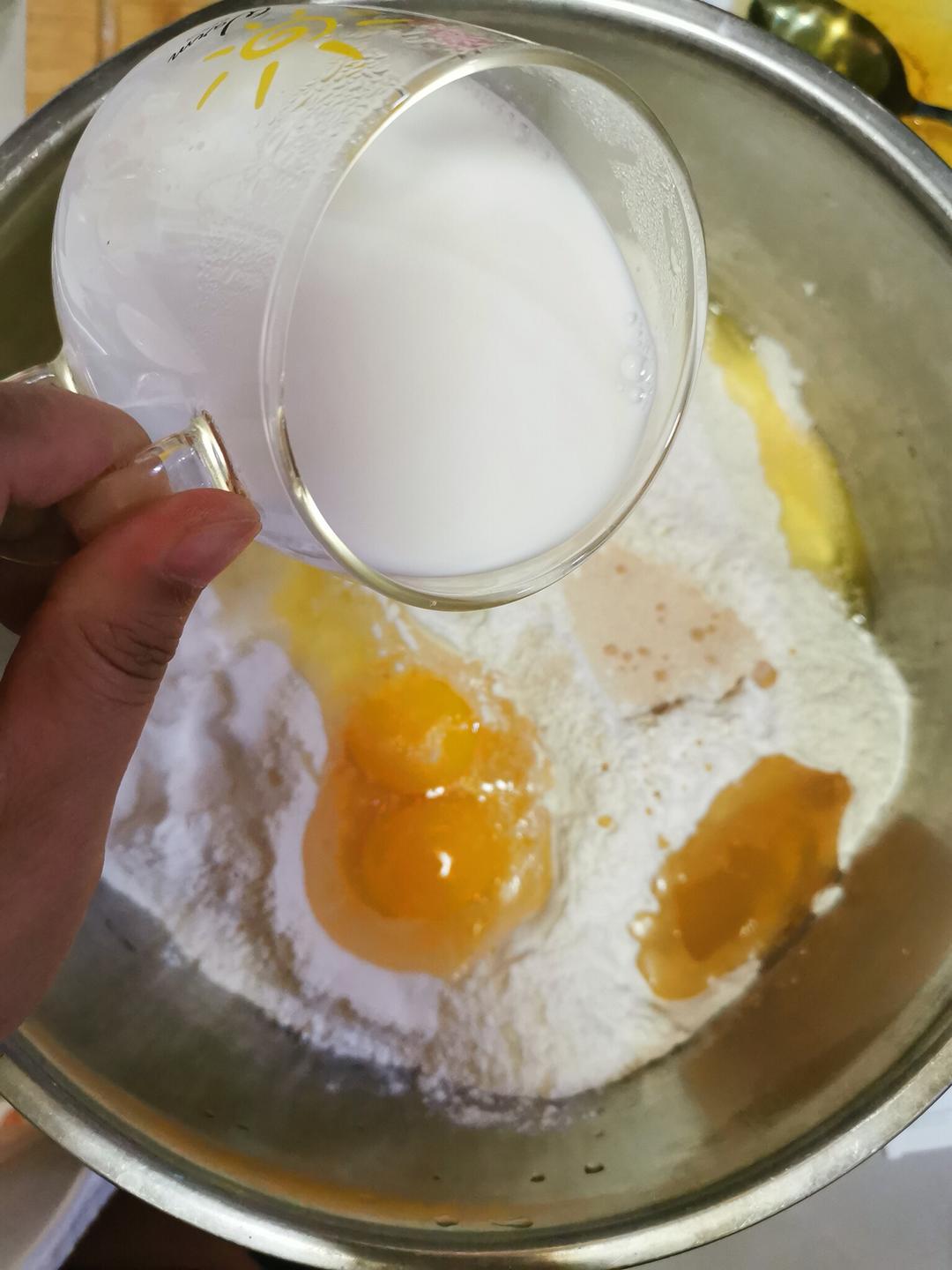 纯奶手撕吐司的做法 步骤1