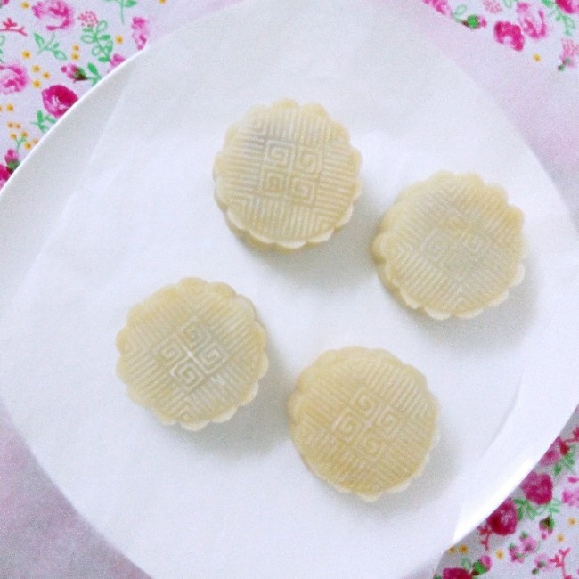 冰皮豆沙月饼
