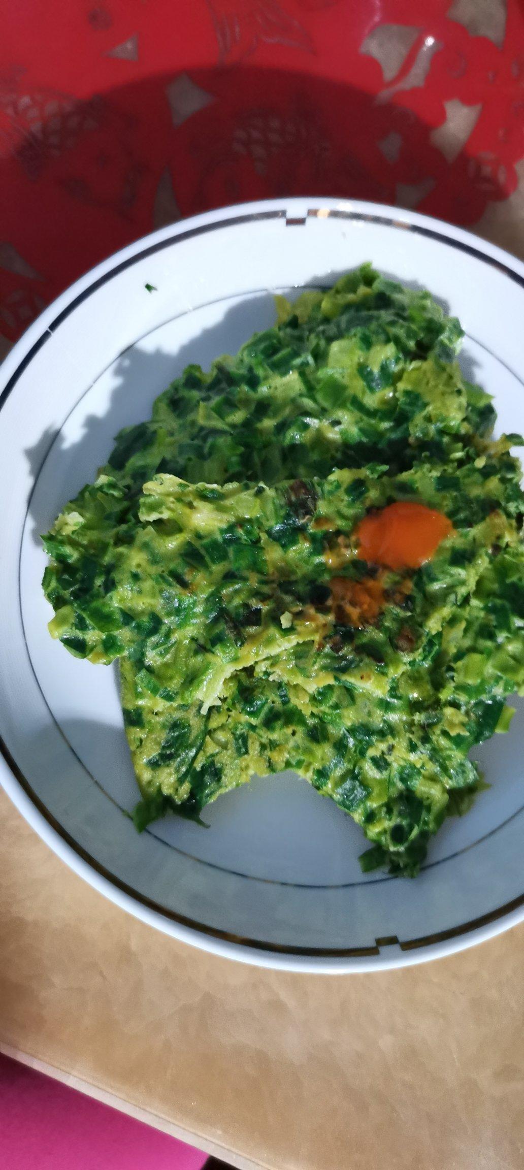 懒人韭菜馅饼，切一切，拌一拌，煎一煎就做好了