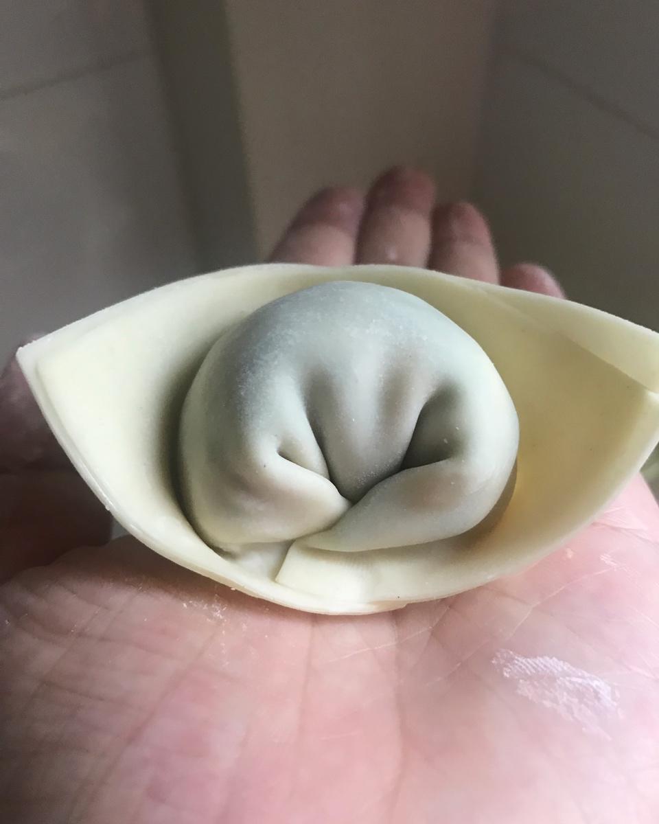 绿色苋菜鸡蛋大馄饨