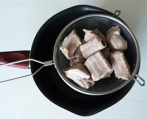 【山姆厨房】目鱼干燉腐竹排骨汤的做法 步骤5