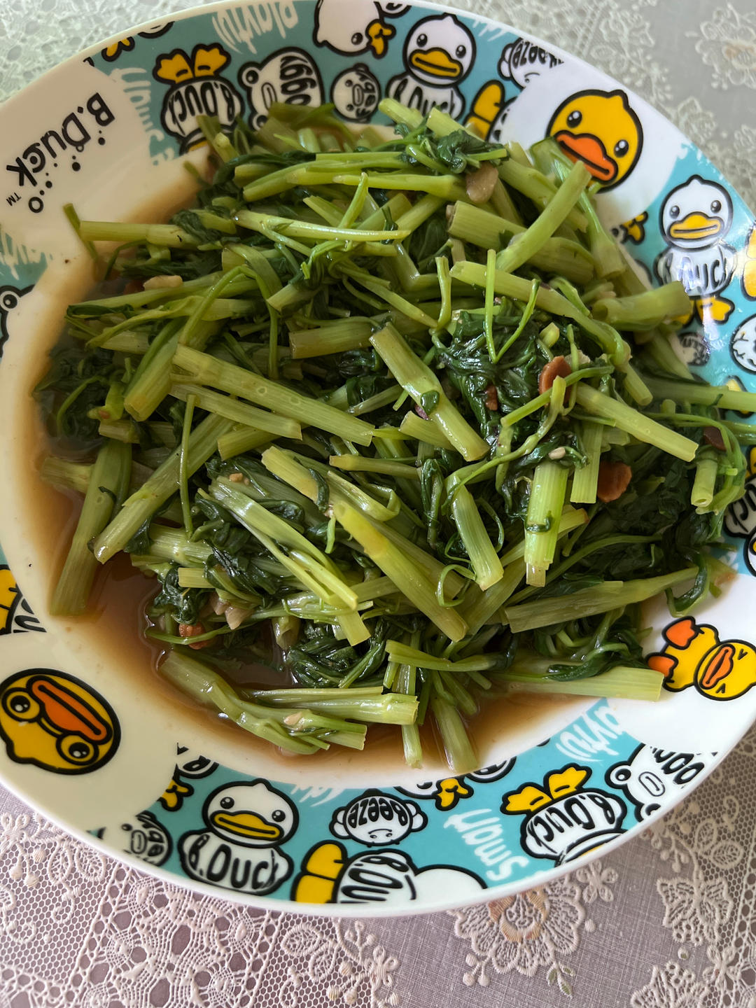 爆炒耗油空心菜