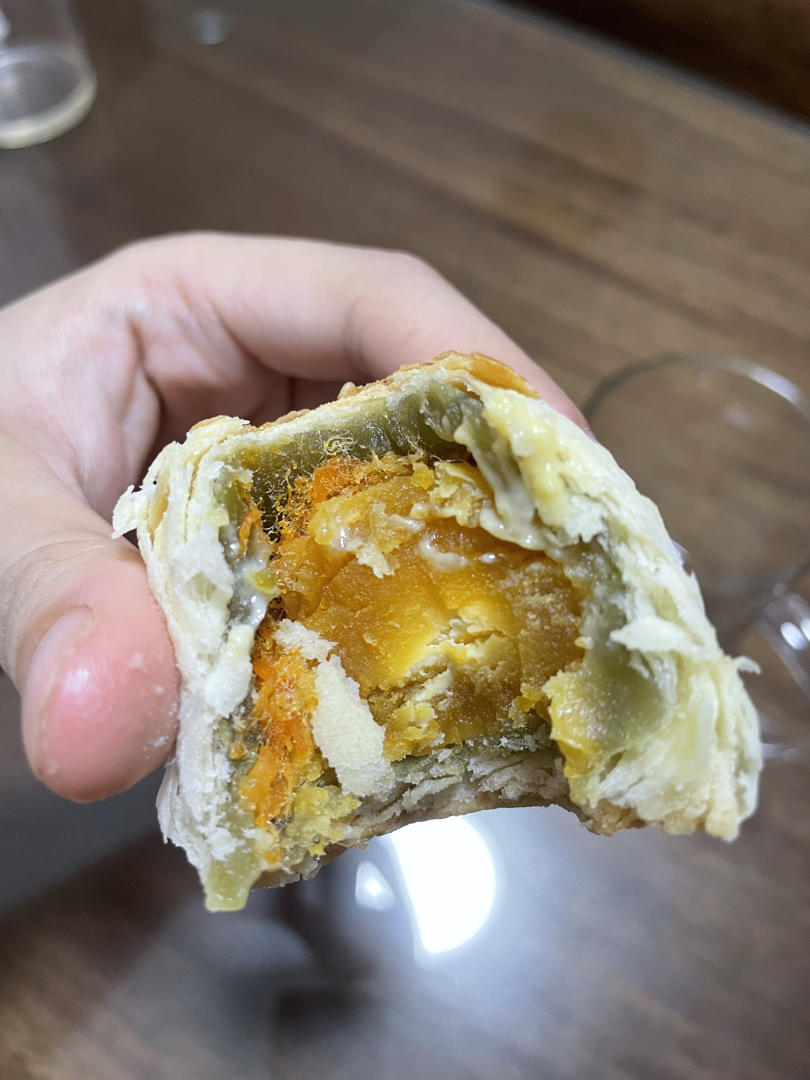 鲜肉酥皮月饼   五仁酥皮月饼 Moon Cakes