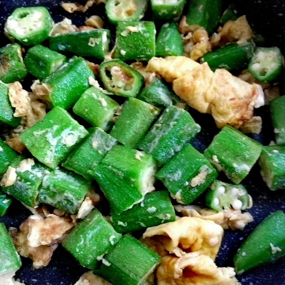 秋葵炒鸡蛋