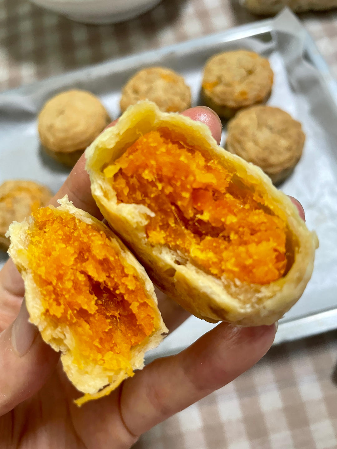 蛋黄肉松馅（酥皮点心，广式月饼馅）