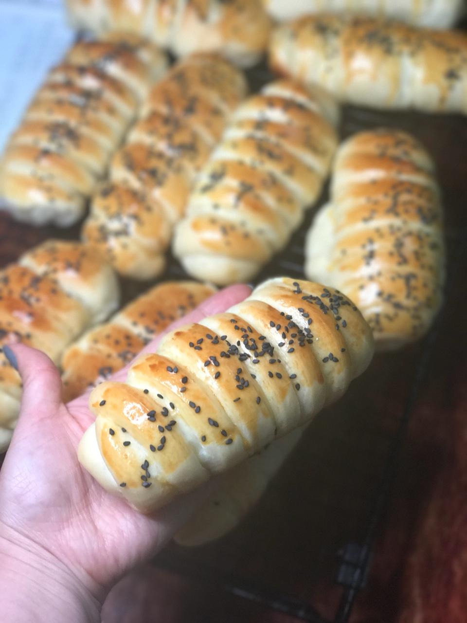 毛毛虫肉松面包