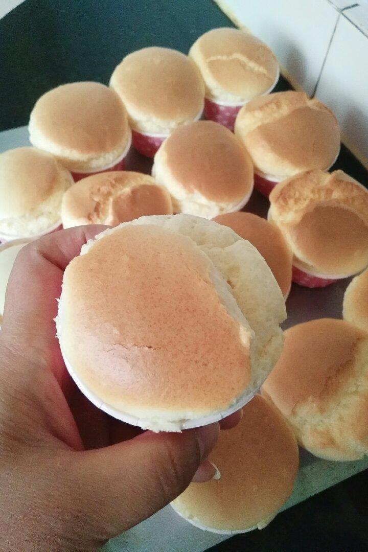 鲜奶油戚风杯子蛋糕（纸杯蛋糕）